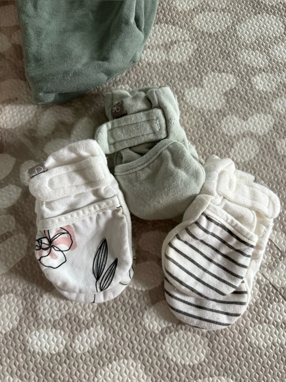 Goumi baby gender neutral bundle